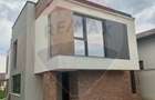 Casa / Vila cu 4 camere de vanzare - 1
