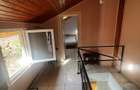 Proprietar inchiriez apartament la curte comuna (3 camere) - 6