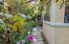 Proprietar, vand casa 4 camere ultracentral Floresti Prahova, teren 1361 mp cu pomi fructiferi. - 2