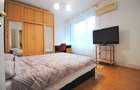 Apartament cu 3 camere semidecomandat în Central - 1