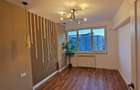 Apartament cu 2 camere decomandat în P-ța Victoriei - 4