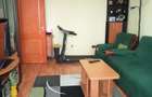 Apartament cu 3 camere semidecomandat în Rahova - 2