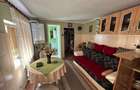 Casă cu 5 camere cu Teren 300 Mp în Titulescu - 9