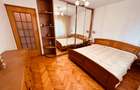 Apartament cu 2 camere decomandat în P-ța Victoriei - 3