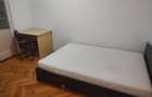 Inchiriez apartament 3 camere - 4