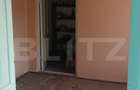 Casa cu 3 camere, bucatarie si baie, 105 mp ?i un teren de - 6