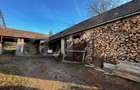 Casa cu 4 camere,baie, bucatarie,anexe.pivni?a teren 2500 - 5