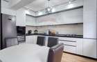 Apartament cu 3 camere decomandat în Tractorul - 10