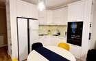 Apartament cu 3 camere decomandat în Titan - 4