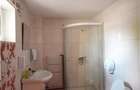 Casă individuală cu 10 camere cu Canalizare în Central - 11