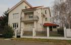 Spațiu comercial, de 400 mp, în - 2