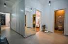 Apartament cu 3 camere decomandat în Tractorul - 22