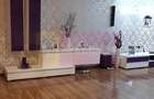 Apartament cu 5 camere semidecomandat în București - 4