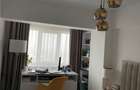 Apartament cu 2 camere decomandat în Baza 3 - 5