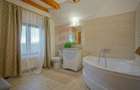 Hotel/Pensiune, de 33.702701568604 mp, în Central - 29