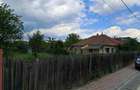 Casa + teren de vanzare - 4