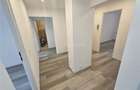 Apartament cu 4 camere decomandat în Micro IV - 12