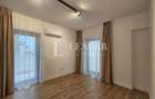 Apartament cu 3 camere decomandat în P-ța Victoriei - 2