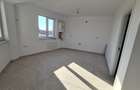 Apartament cu 3 camere decomandat în Micălaca - 2
