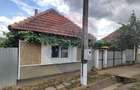 Casă cu 4 camere cu Teren 1710 Mp în Fonău - 9