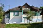 Casă cu 4 camere în Central - 1
