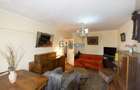 Apartament cu 3 camere decomandat în Tei - 2