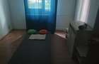 Apartament cu 3 camere semidecomandat în Berceni - 2