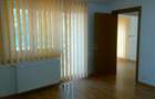   Apartament in Vila P+1, Eminescu - Mosilor - 110 mp.  curte + parcare + nemobilat - 5