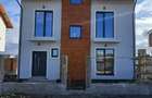 Casă cu 5 camere cu Teren 300 Mp în Odăile - 2