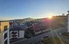 Apartament cu 2 camere si 2 garaje, terasa, in Floresti, zona Teilor