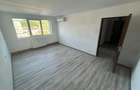 Apartament cu 3 camere semidecomandat în Micro III - 4
