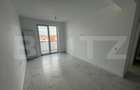 Apartament cu 3 camere decomandat în Central - 1