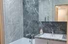 Apartament cu 2 camere decomandat în P-ța Victoriei - 2