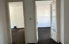 Apartament cu 4 camere decomandat în Central - 3