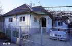 Proprietate cu 2 Case ?i Teren Generos Str. Campu Negru - 10