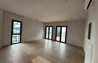 Penthouse cu 4 camere decomandat în Torontalului - 4