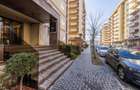 Apartament cu 3 camere decomandat în Tractorul - 23