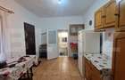 Casă individuală cu 2 camere cu Canalizare în Central - 6