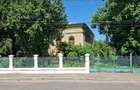 Vila cu arhitectura italiana din 1914 Ramnicu Sarat, Str. Pacii Str. Lalelelor - 5