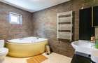 Casă individuală cu 6 camere cu Canalizare în Central - 11