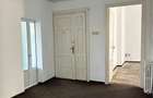 Apartament cu 4 camere decomandat în Central - 3