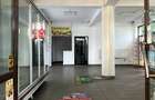 Spațiu comercial, de 176 mp, în Central - 4
