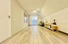 Apartament cu 3 camere decomandat în Tractorul - 10