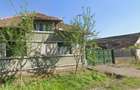 Hala de productie + casa de locuit, cu teren generos - in Hodis, comun - 4