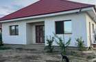 Casă cu 4 camere cu Teren 540 Mp în Costi - 5
