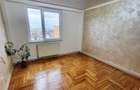 Apartament 3 camere,decomandat,renovat, suprafata generoasa, - 1