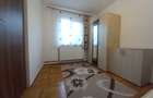 Apartament cu 3 camere de inchiriat - 1