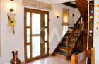 Casa noua+Casa batraneasca,Teren 7800 mp cu livada de 400 pruni, Comis