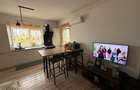 Inchiriez apartament cu 3 camere lux