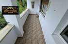 Zona Iza, apartament cu 3 camere, garaj sub bloc, boxa, 125 000 neg. - 4